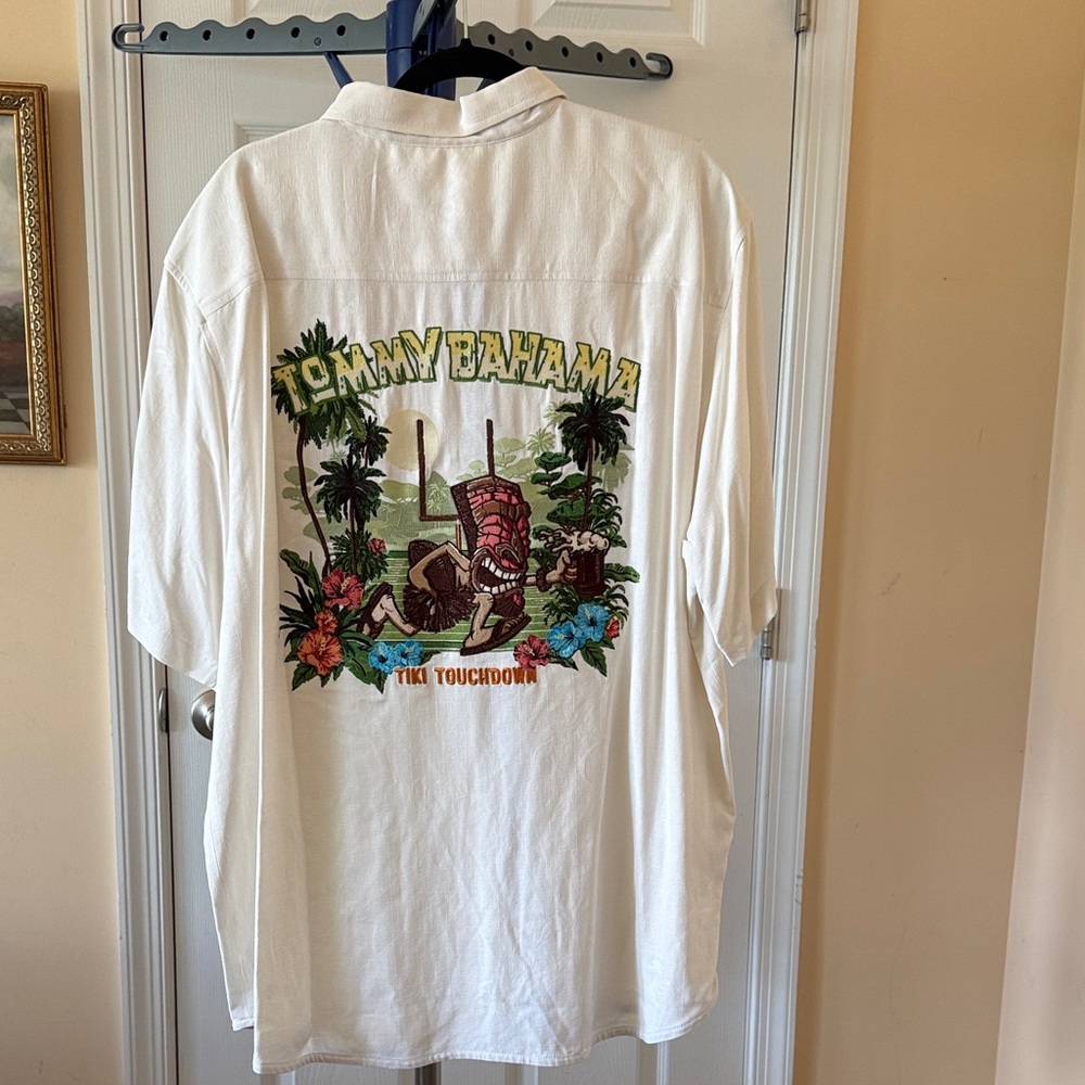 Tommy Bahama Cream Tiki Graphic Shirt